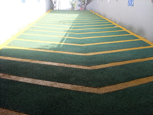 無震動(dòng)止滑坡道